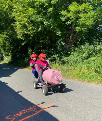 Une caisse à savon cochon